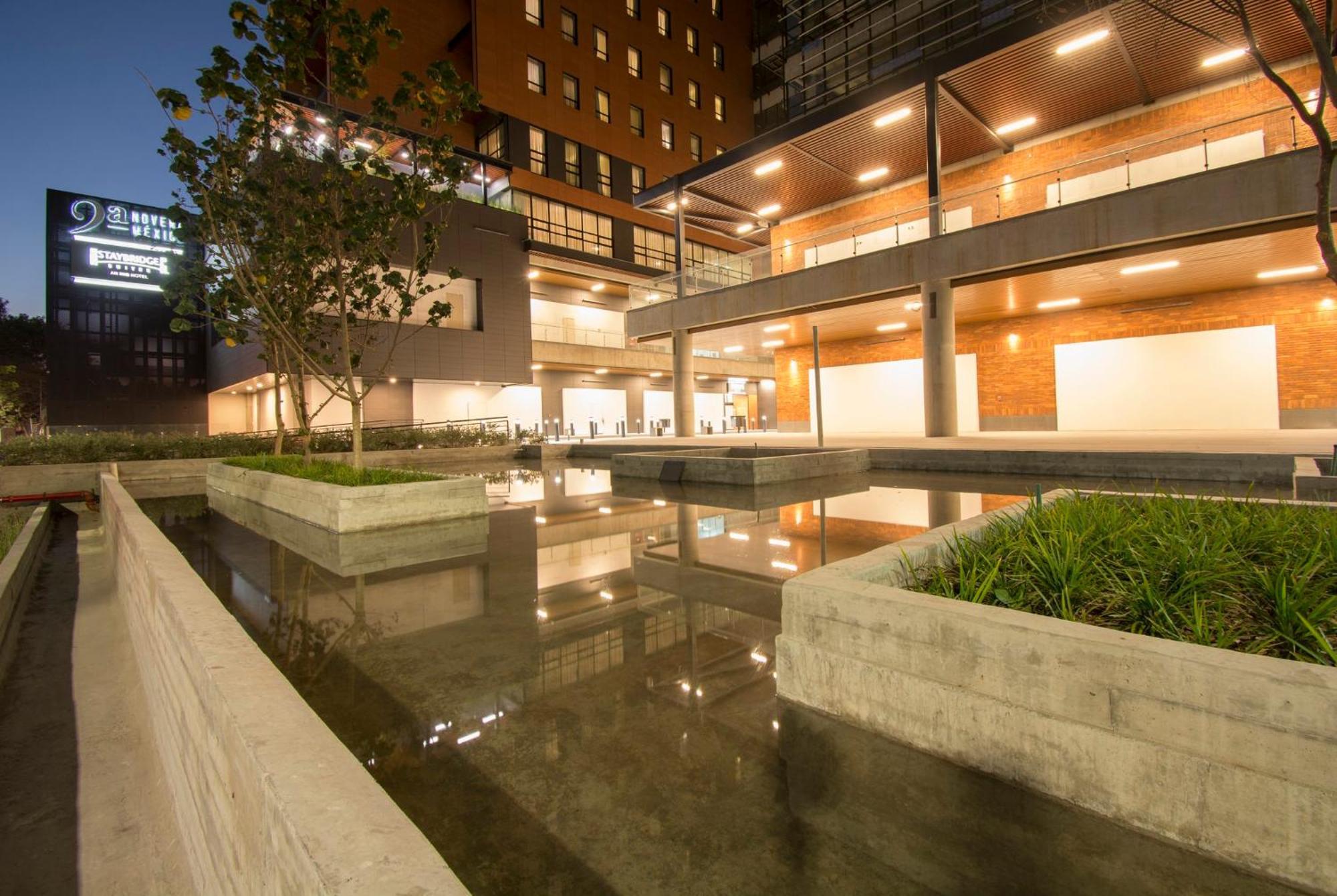 Staybridge Suites - Guadalajara Novena By Ihg Luaran gambar