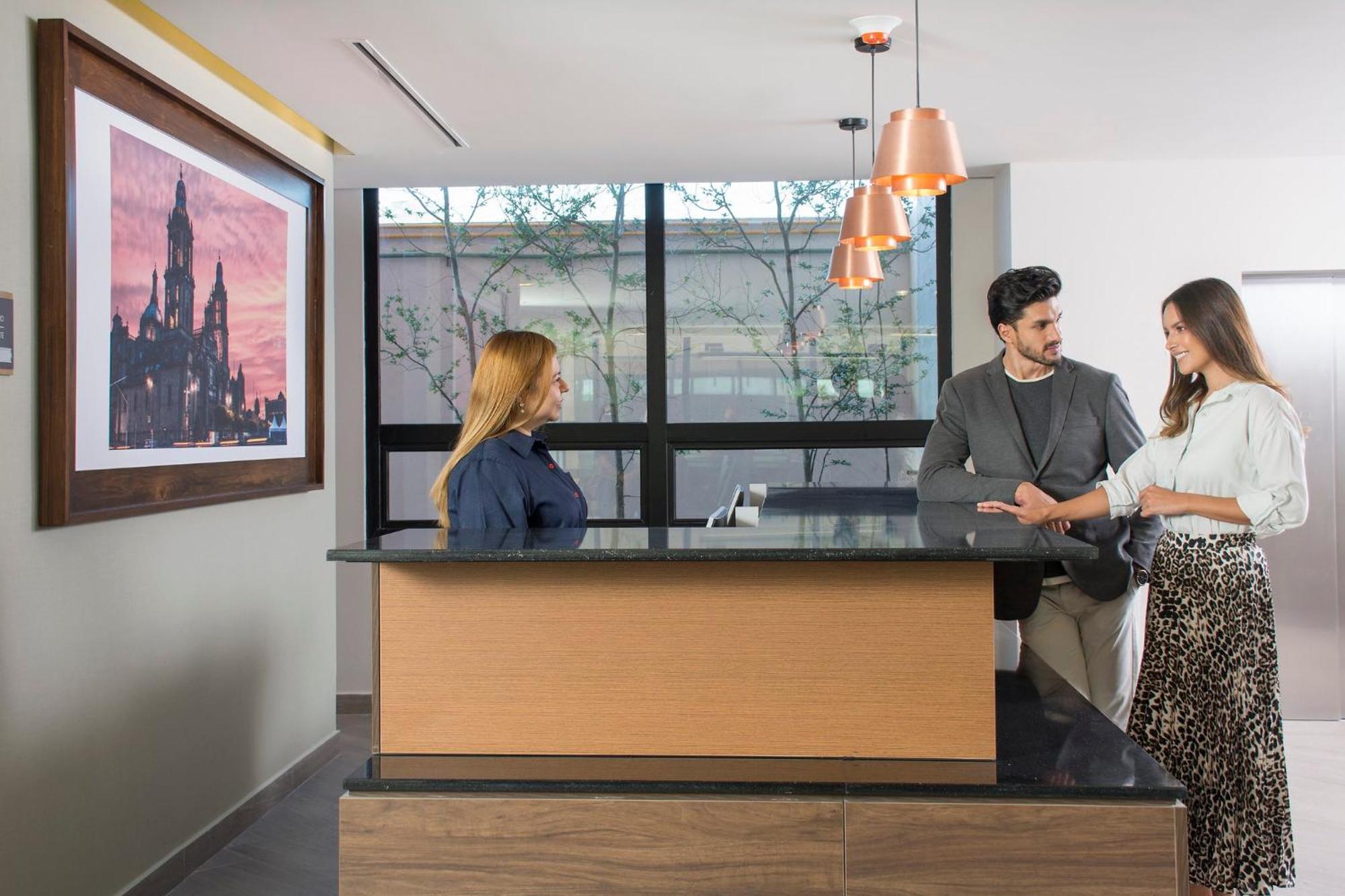 Staybridge Suites - Guadalajara Novena By Ihg Luaran gambar