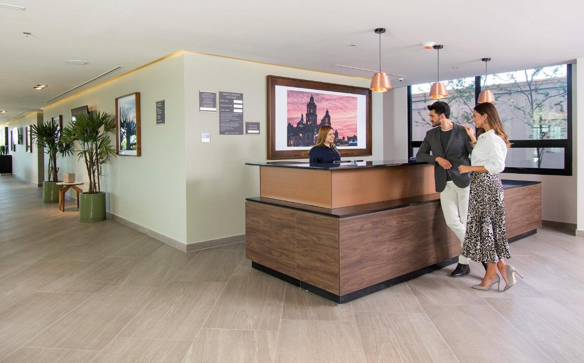 Staybridge Suites - Guadalajara Novena By Ihg Luaran gambar