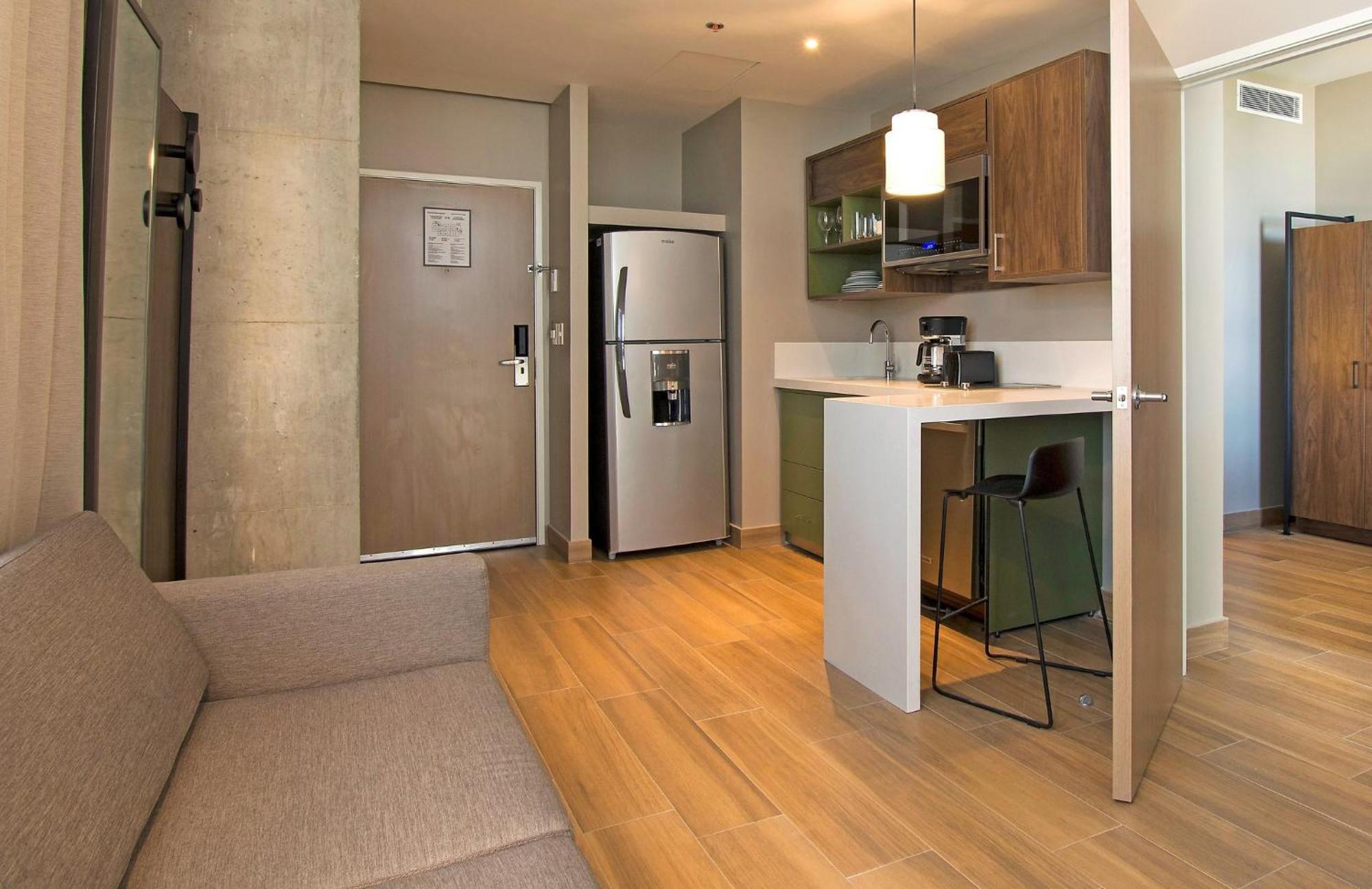 Staybridge Suites - Guadalajara Novena By Ihg Luaran gambar