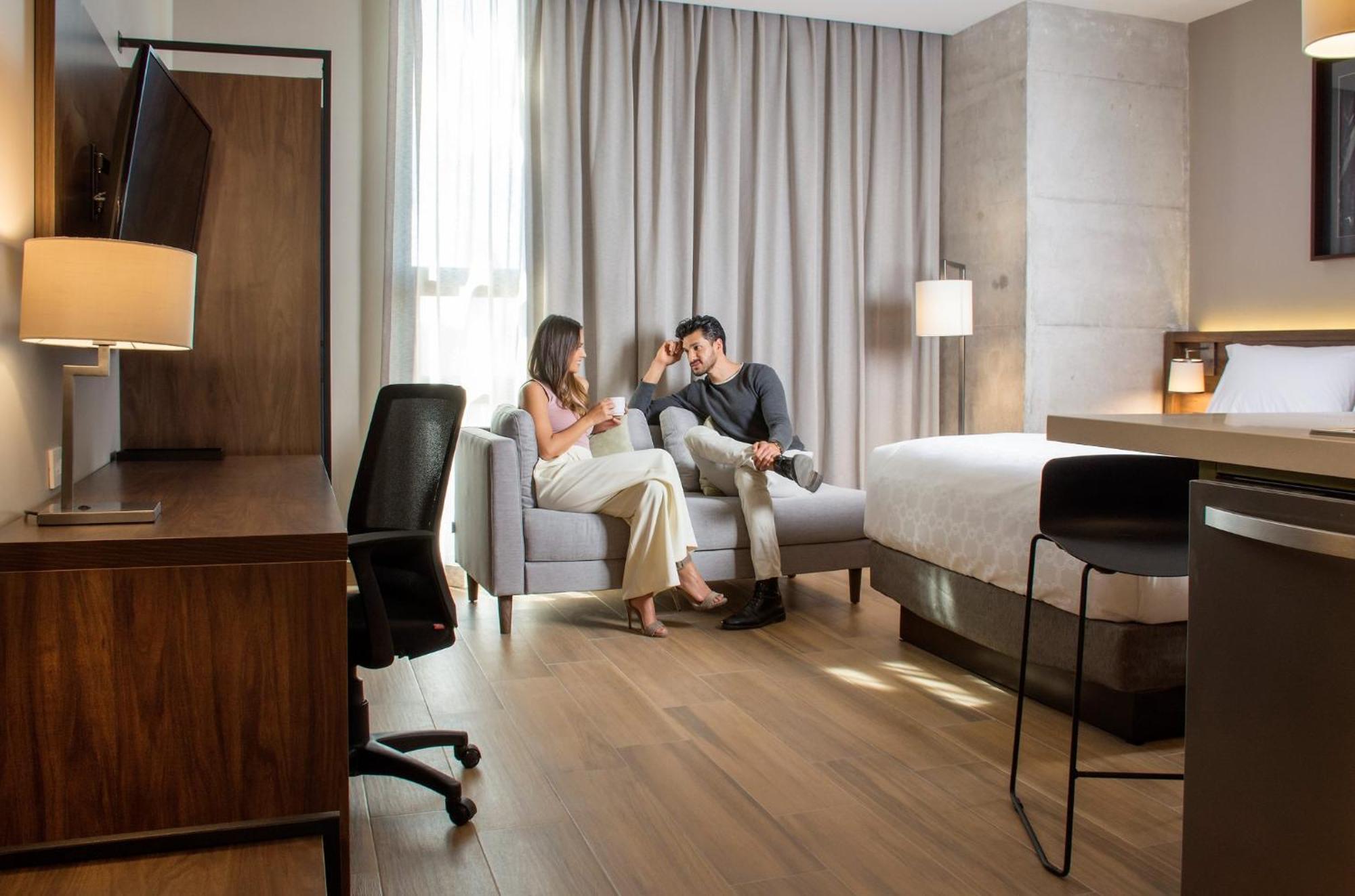 Staybridge Suites - Guadalajara Novena By Ihg Luaran gambar