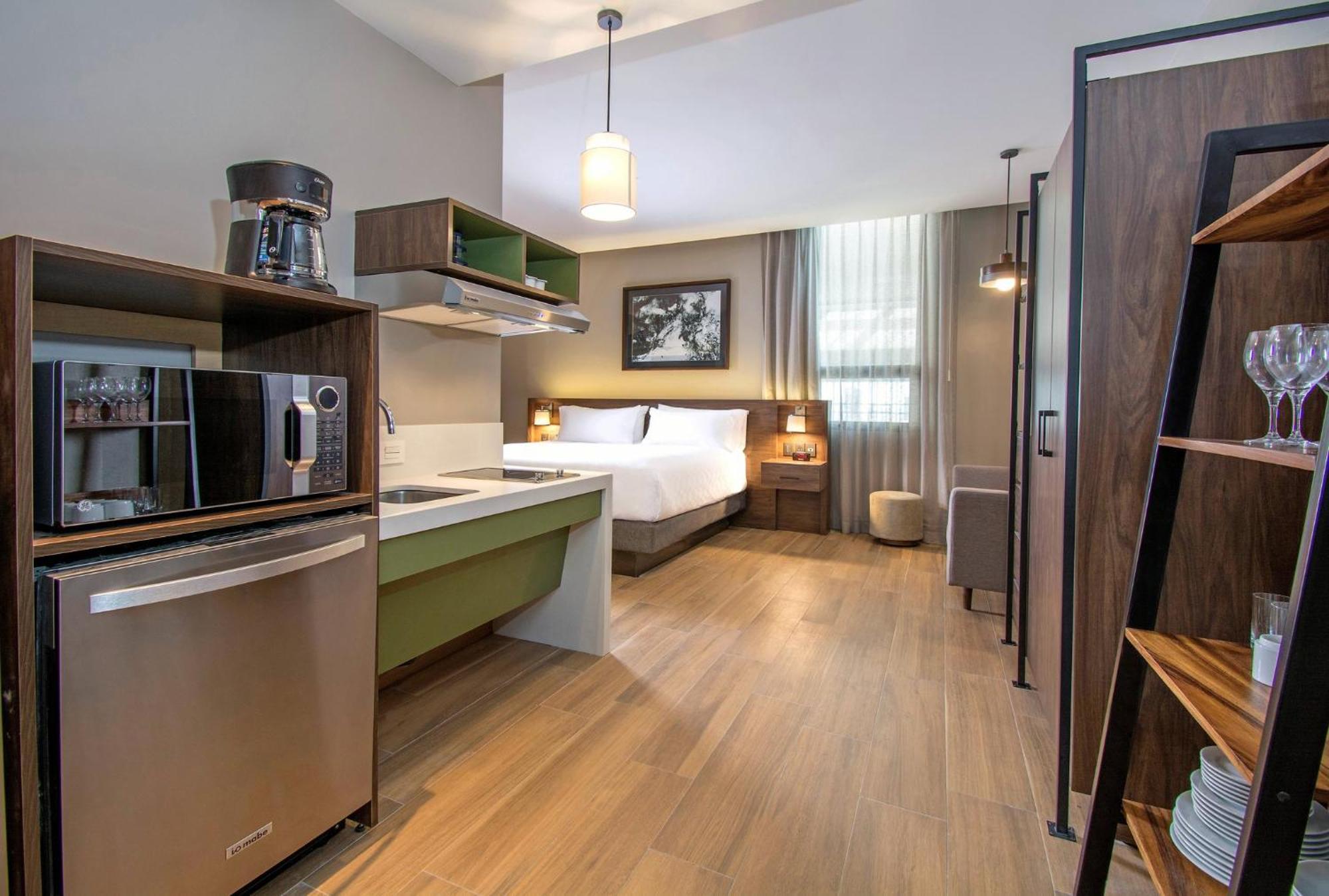 Staybridge Suites - Guadalajara Novena By Ihg Luaran gambar